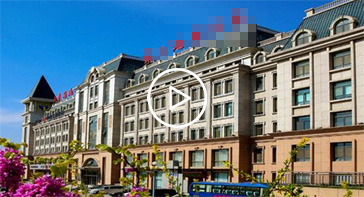 有一个超级漂亮的女朋友是一种什么体验？